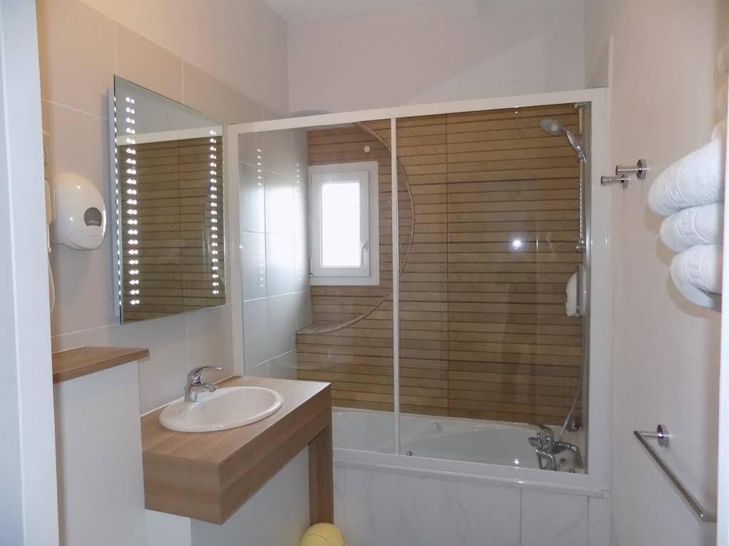 Urban Jungle Hotel 3*